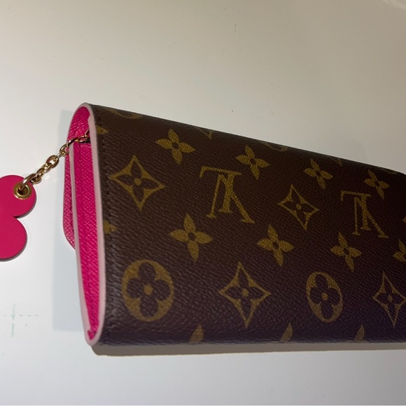 Louis Vuitton Monogram Emilie Flower Wallet - Picture 12 of 15